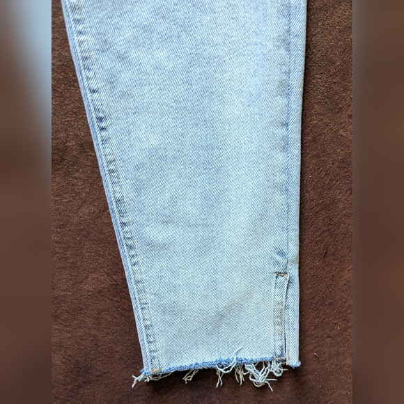 Kensi Vintage Luxe High Rise Skinny Raw Edge Hem Lt Wash Jeans - Picture 4 of 16